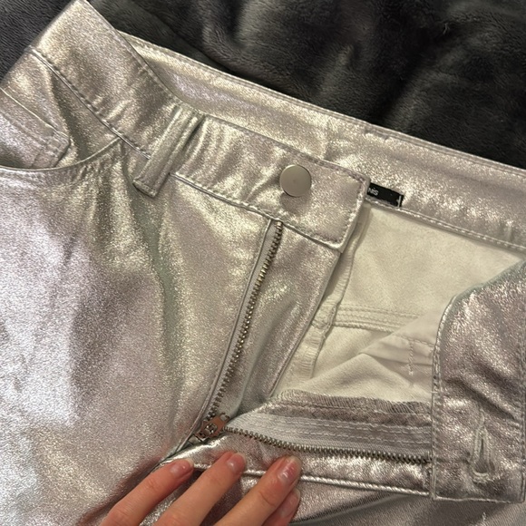 Silver Metallic Mini skirt - Picture 4 of 4